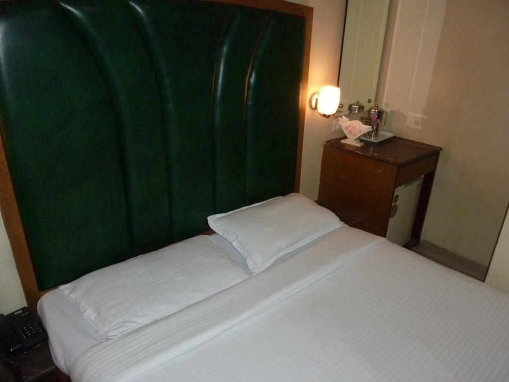 Hotel Park Shilton Mumbai  Buitenkant foto