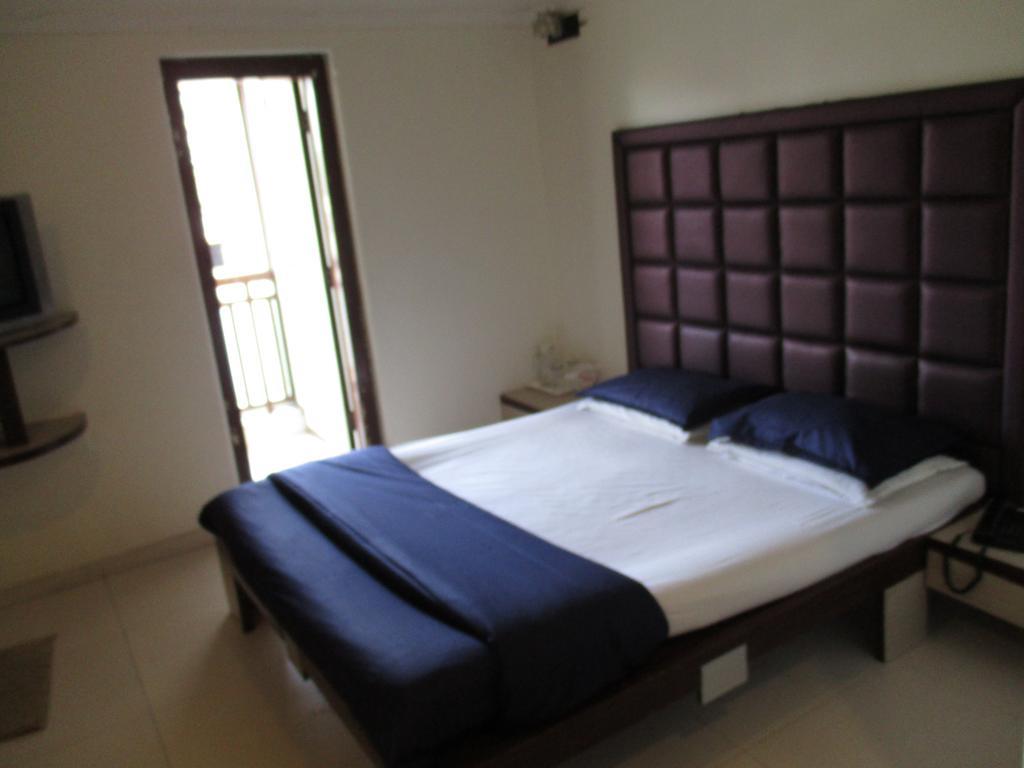 Hotel Park Shilton Mumbai  Buitenkant foto
