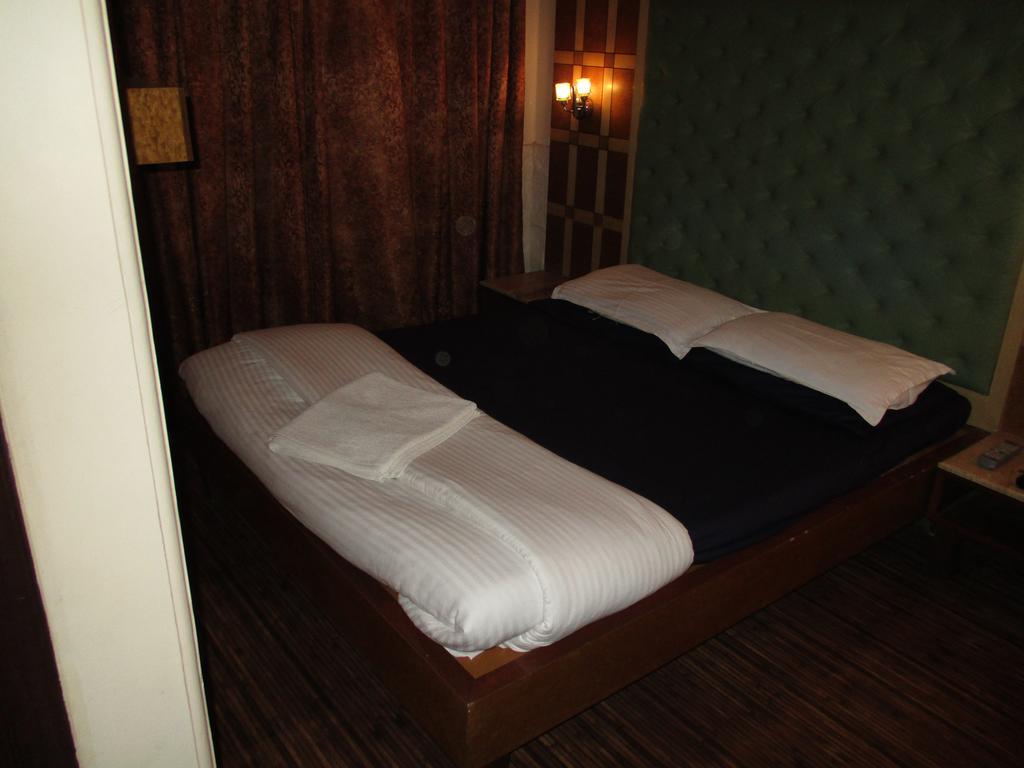 Hotel Park Shilton Mumbai  Buitenkant foto